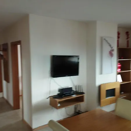 View 3 * Бансько