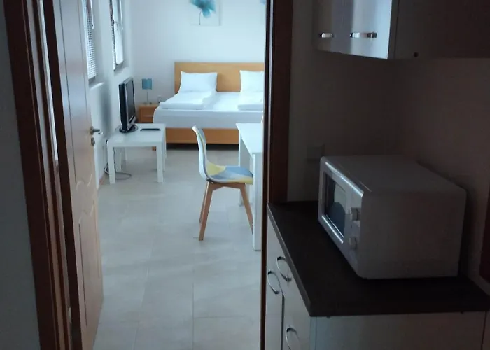 View 3 公寓 班斯科